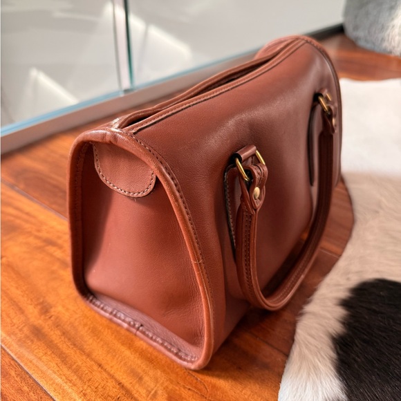 Vintage Coach Brown Leather Handbag - Picture 5 of 7